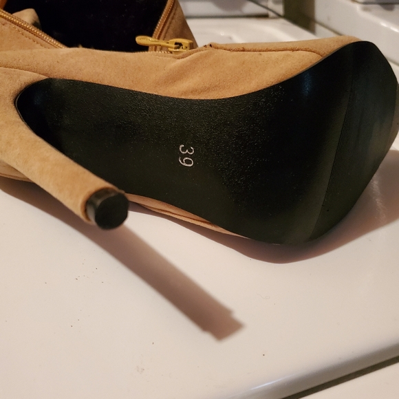 Lace up boots - Picture 4 of 4